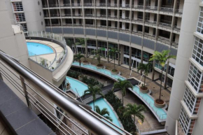 THE SAILS -SEA VIEWS POINT WATERFRONT-self catering apartment